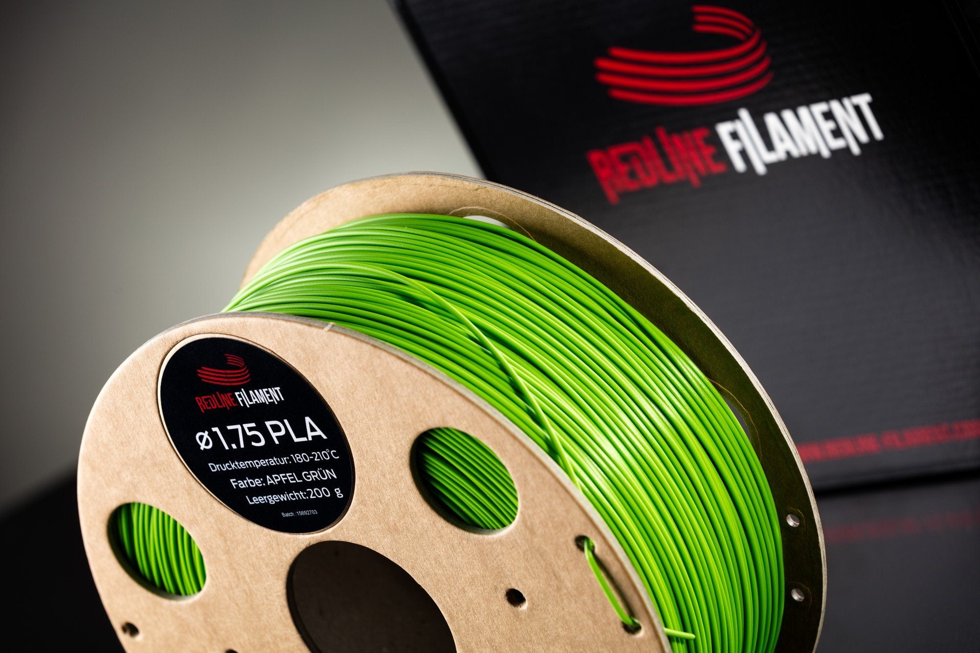 PLA Filament Apfelgrün PLA FILAMENT REDLINE FILAMENT